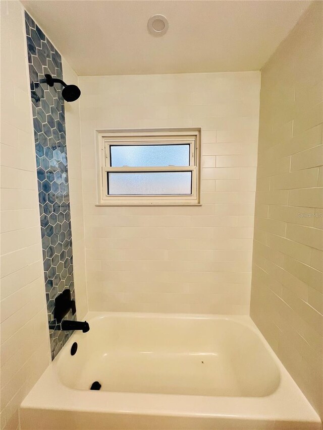 801 Leeward Way, Palm Harbor, FL 34685 - full bath with shower / bath combination