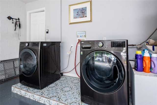 5231 Lemon Twist Ln, Windermere, FL 34786 - laundry area with washer and dryer
