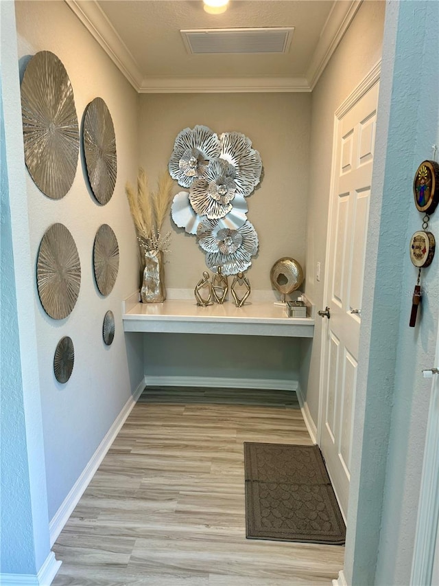 1016 Cascade Dr, Davenport, FL 33837 - detailed view of ornamental molding and wood finished floors