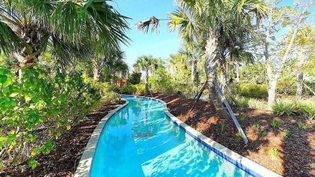 7622 Oakmoss Loop, Davenport, FL 33837 - view of swimming pool