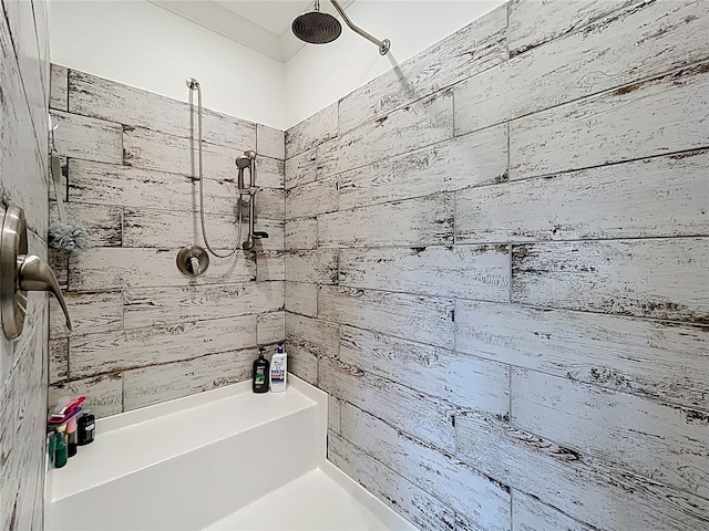 15311 Johns Lake Rd, Clermont, FL 34711 - full bathroom with tiled shower / bath combo