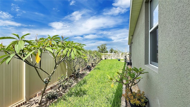 148 Whirlaway Dr, Davenport, FL 33837 - view of yard