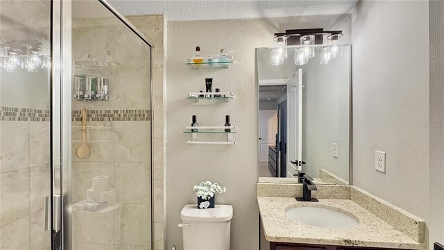 148 Whirlaway Dr, Davenport, FL 33837 - full bath featuring vanity, a shower stall, and a textured wall
