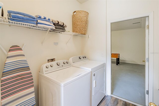 8491 Oasis Key Cv, Kissimmee, FL 34747 - washroom with washing machine and clothes dryer