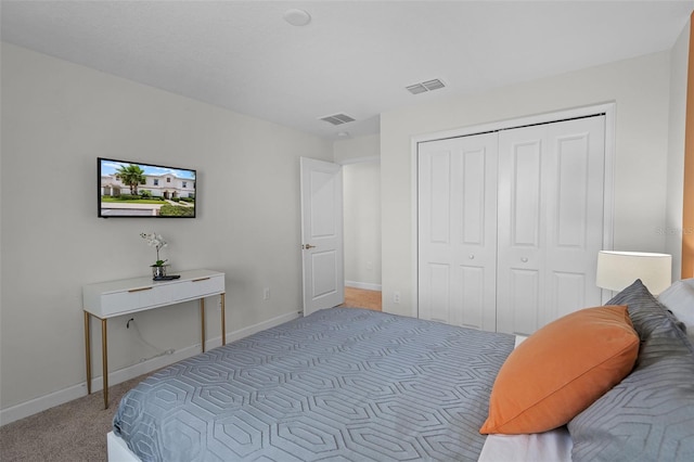 1565 Plunker Dr, Davenport, FL 33896 - bedroom with carpet and a closet