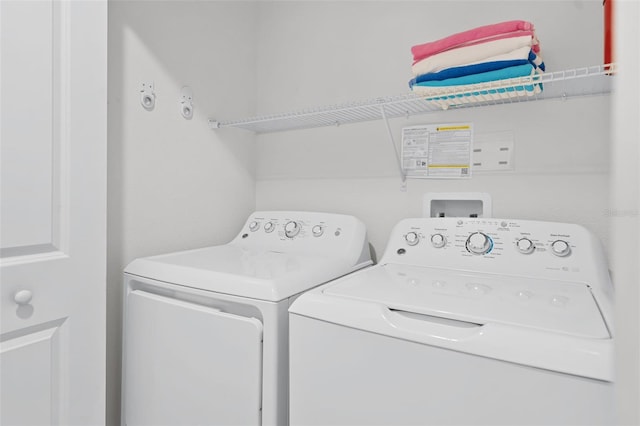 1578 Slice Way, Davenport, FL 33896 - laundry area featuring washer and dryer