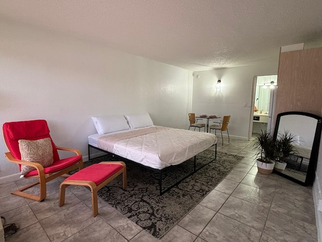 43420 Hwy 27 Unit 150, Davenport, FL 33837 - bedroom featuring a textured ceiling