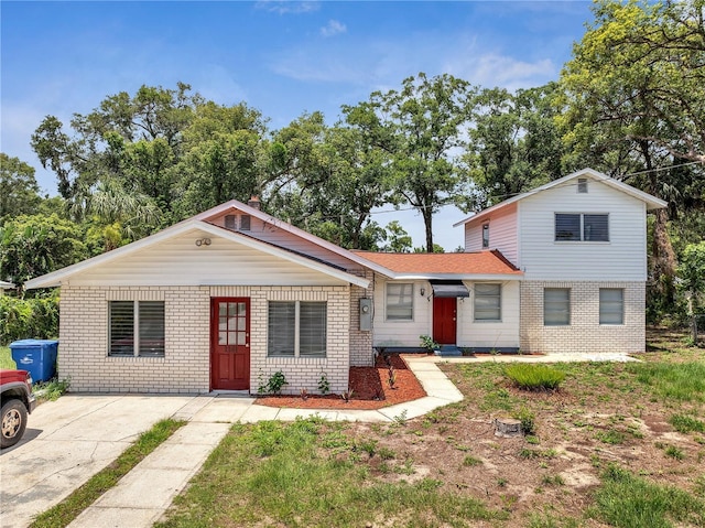 1141 W Euclid Ave, Deland, FL 32720 - photo 1