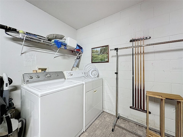 2649 Hemingway Ave, Haines City, FL 33844 - washroom with independent washer and dryer and concrete block wall