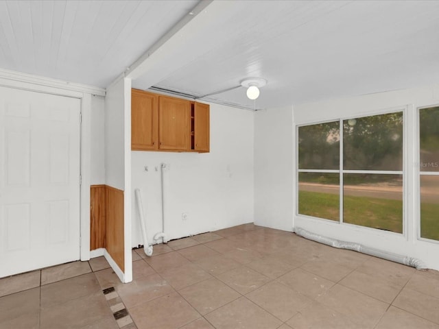 1501 Missouri Ave, Saint Cloud, FL 34769 - unfurnished room with light tile patterned floors