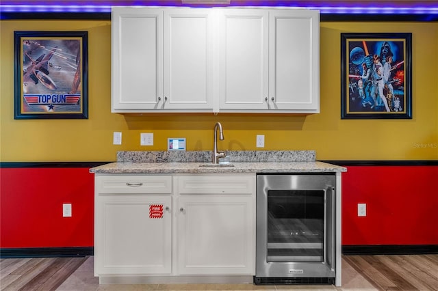 2161 Lelani Cir, Davenport, FL 33897 - bar featuring beverage cooler and wood finished floors