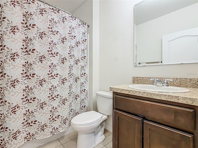 209 Willow Bend Dr, Davenport, FL 33897 - bathroom with vanity, tile patterned flooring, and a shower with curtain
