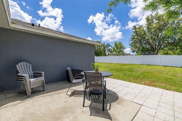 138 Hidden Pointe Ln, Groveland, FL 34736 - view of patio with outdoor dining space