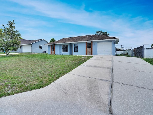 925 Roswell Ter, Deltona, FL 32738 - single story home with driveway and an attached garage
