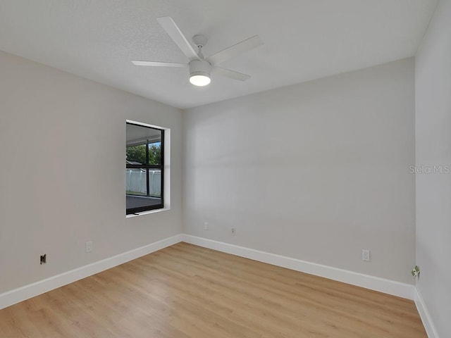 925 Roswell Ter, Deltona, FL 32738 - empty room featuring light wood-type flooring and ceiling fan