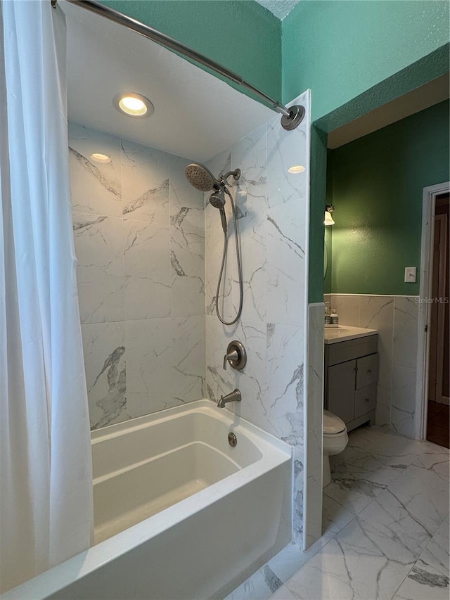 760 Bearcreek Dr, Bartow, FL 33830 - bathroom featuring shower / tub combo, vanity, wainscoting, tile walls, and recessed lighting