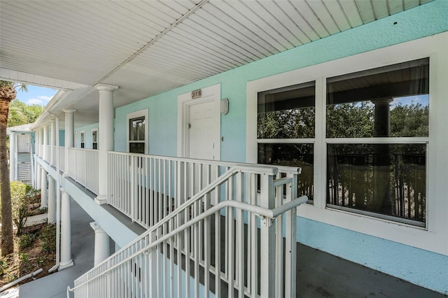 3111 Sun Lake Ct Unit B, Kissimmee, FL 34747 - property entrance with covered porch
