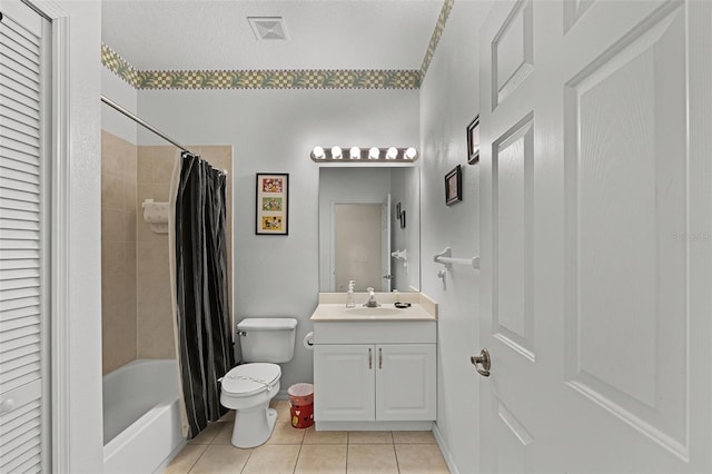 3111 Sun Lake Ct Unit B, Kissimmee, FL 34747 - bathroom featuring vanity, tile patterned flooring, a closet, and shower / tub combo