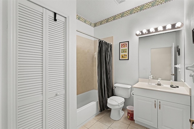 3111 Sun Lake Ct Unit B, Kissimmee, FL 34747 - full bathroom with a closet, tile patterned floors, vanity, and shower / tub combo with curtain