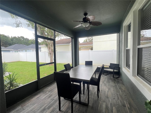 3339 Primrose Willow Dr, Saint Cloud, FL 34773 - sunroom featuring ceiling fan and outdoor dining space