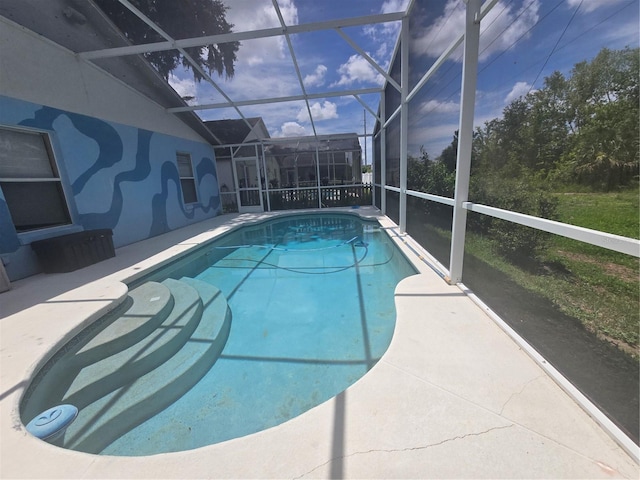 204 Canary Island Cir, Davenport, FL 33837 - outdoor pool featuring a patio and a lanai