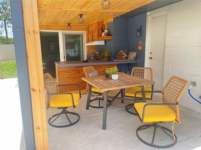 421 Bridle Path, Casselberry, FL 32707 - view of patio / terrace