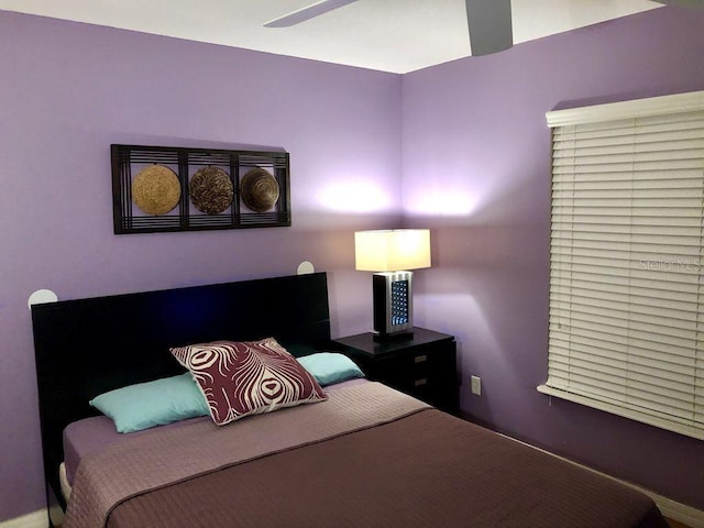 2281 Royal Ridge Dr, Davenport, FL 33896 - view of bedroom