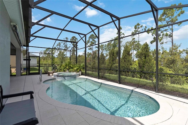 2772 Southland St, Saint Cloud, FL 34772 - view of swimming pool with a patio area, a lanai, and a pool with connected hot tub