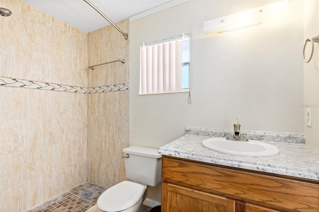 1101 Oregon Ave, Saint Cloud, FL 34769 - bathroom with tiled shower and vanity
