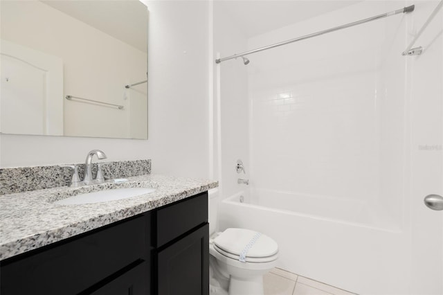 371 Pinecrest Loop, Davenport, FL 33837 - bathroom with vanity, shower / washtub combination, and tile patterned flooring