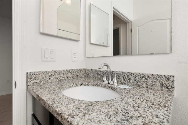 371 Pinecrest Loop, Davenport, FL 33837 - bathroom featuring vanity