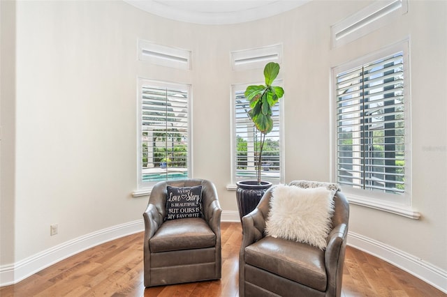9905 Lanai View Ct, Windermere, FL 34786 - living area with wood finished floors and baseboards