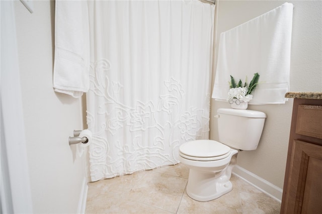 4928 Cortland Dr, Davenport, FL 33837 - bathroom featuring tile patterned flooring and a shower with shower curtain
