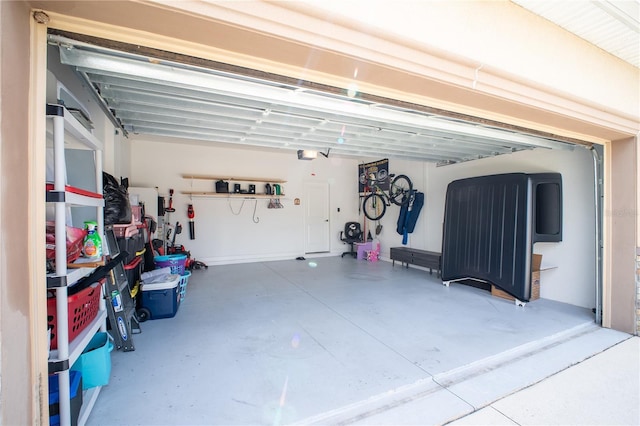 4928 Cortland Dr, Davenport, FL 33837 - garage with a garage door opener
