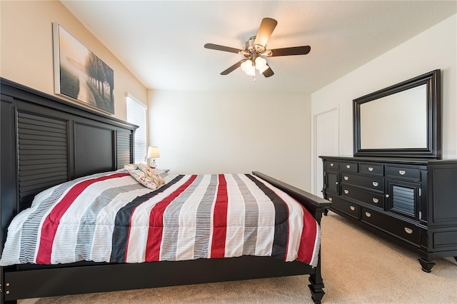 5231 Wildwood Way, Davenport, FL 33837 - carpeted bedroom with ceiling fan