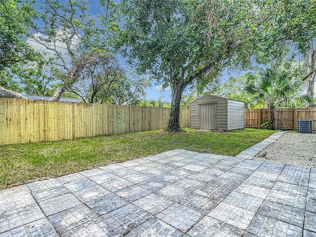 4202 W Bay Vista Ave, Tampa, FL 33611 - photo 55