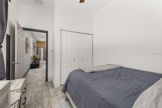 2576 R E Byrd Rd, Frostproof, FL 33843 - bedroom featuring a closet and a ceiling fan
