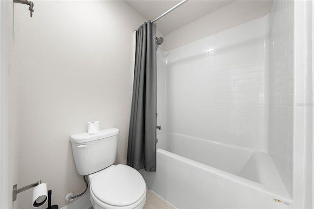 7413 Bent Tree Loop, Saint Cloud, FL 34771 - bathroom featuring toilet and shower / bath combo with shower curtain