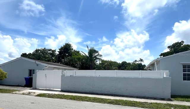 2402 Rodman St, Hollywood, FL 33020 - photo 4