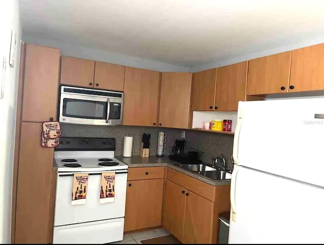 2402 Rodman St, Hollywood, FL 33020 - photo 25