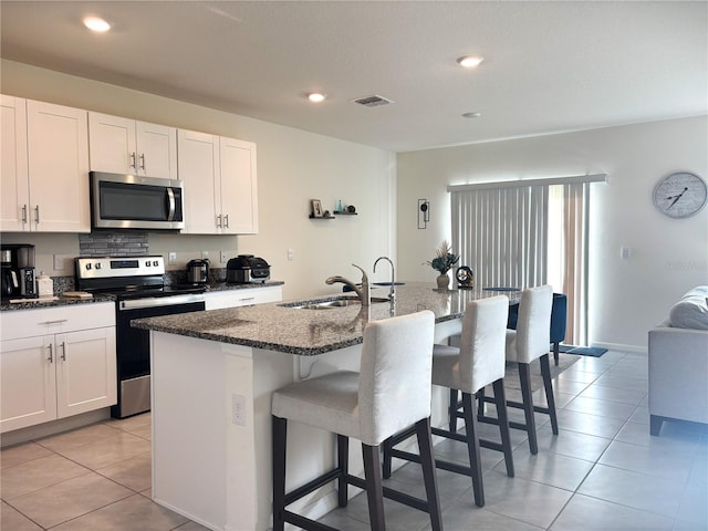 1591 Barberry Dr, Kissimmee, FL 34744 - photo 3