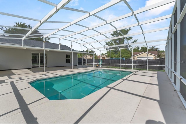 6528 Shepherd Oaks Pass, Lakeland, FL 33811 - view of pool with a patio and a lanai