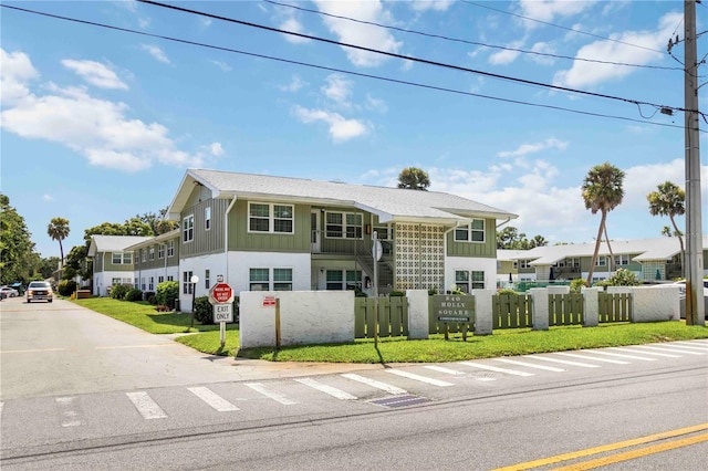 840 Center Ave Unit 80, Daytona Beach, FL 32117 - multi unit property with a residential view