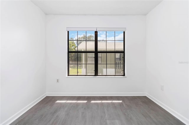 840 Center Ave Unit 80, Daytona Beach, FL 32117 - empty room featuring wood finished floors and baseboards