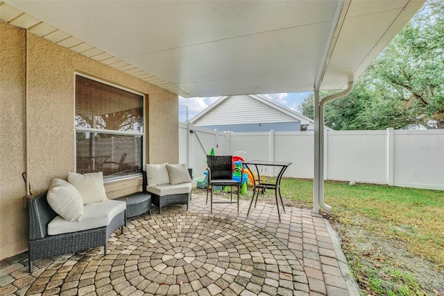 4828 Jeanette Ct, Saint Cloud, FL 34771 - fenced backyard with a patio and outdoor lounge area