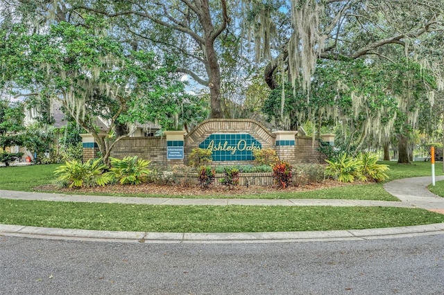 4828 Jeanette Ct, Saint Cloud, FL 34771 - community / neighborhood sign with a yard