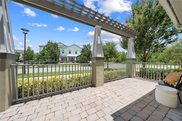 9121 Laureate Blvd, Orlando, FL 32827 - porch with a pergola