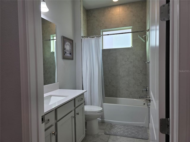 2853 Willowseed Ln, Saint Cloud, FL 34772 - bathroom with vanity, shower / bath combo, and tile patterned floors