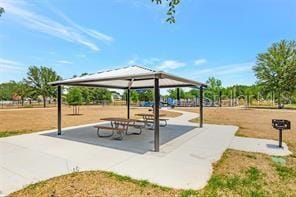 7621 Sutherton Ln, Windermere, FL 34786 - view of property's community featuring a gazebo