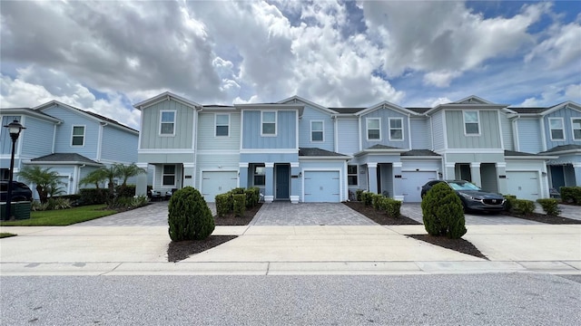 4634 Tribute Trl, Kissimmee, FL 34746 - photo 2